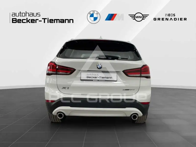 2022 BMW X1