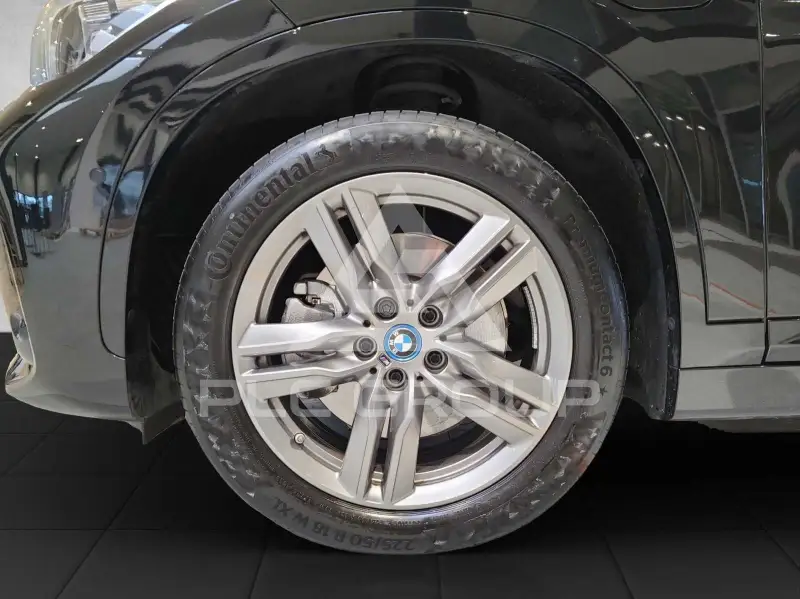 2022 BMW X1