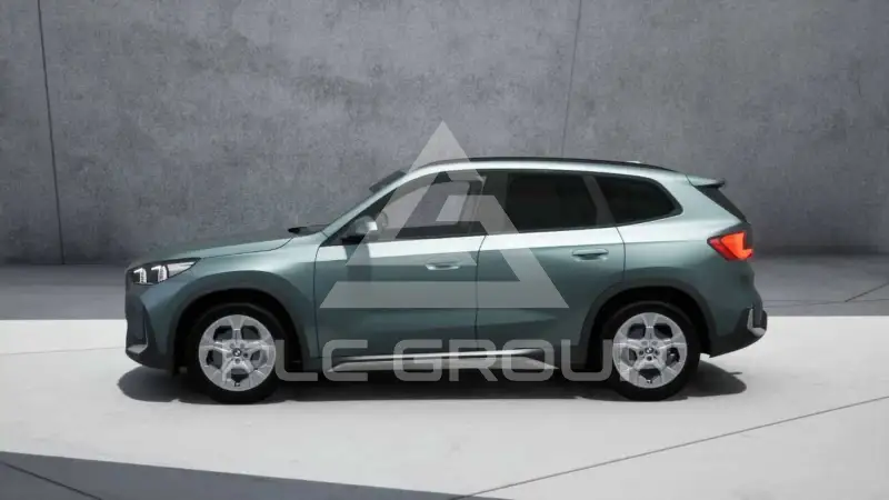 2022 BMW X1