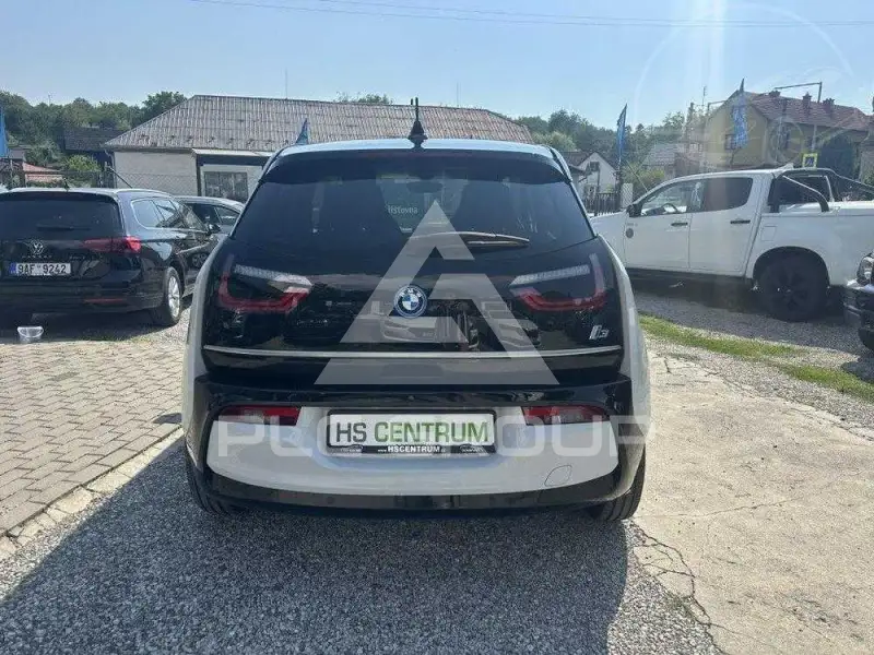 2022 BMW I3