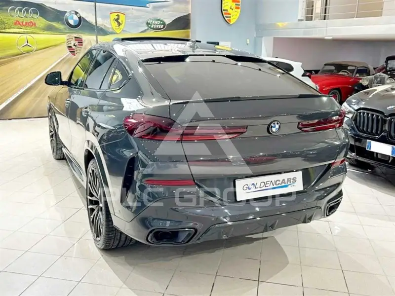 2022 BMW X6