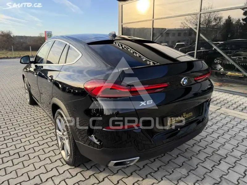 2022 BMW X6