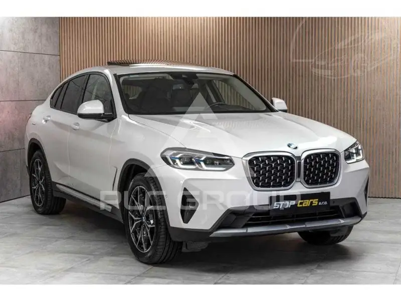 2022 BMW X4