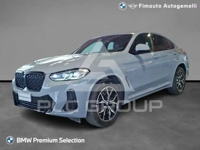 2022 BMW X4