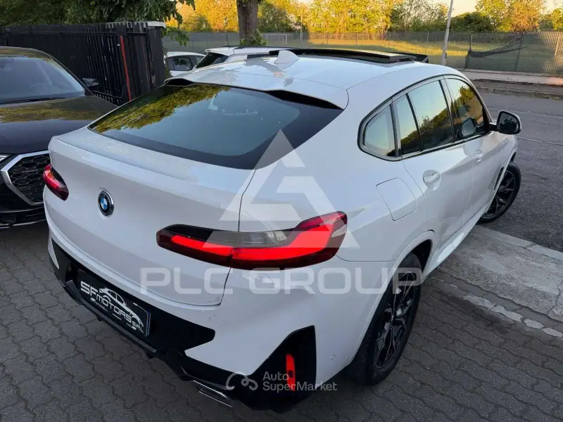 2022 BMW X4