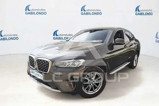 2022 BMW X4