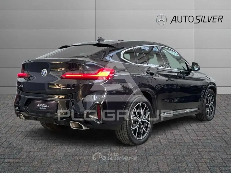 2022 BMW X4