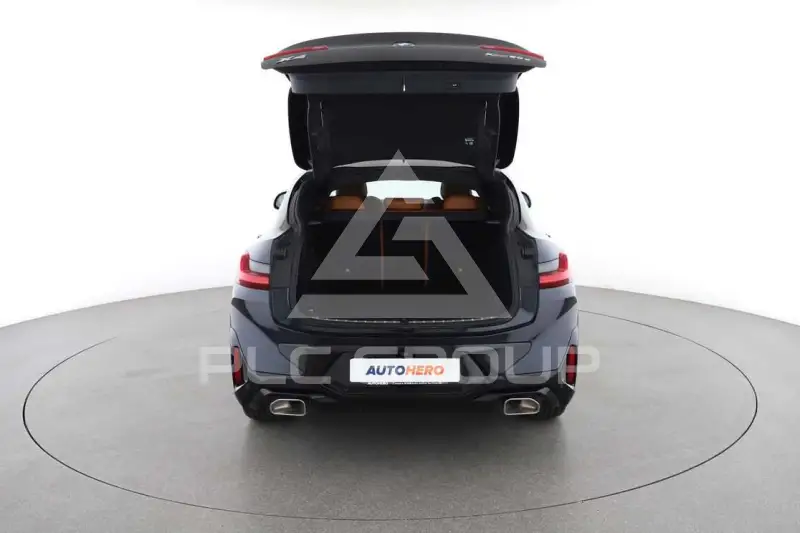 2022 BMW X4