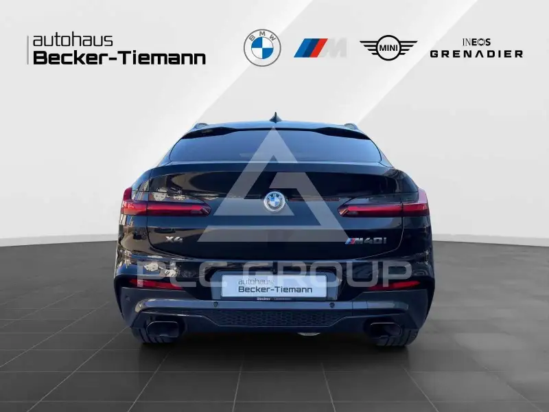 2022 BMW X4