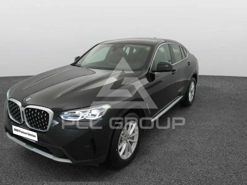 2022 BMW X4
