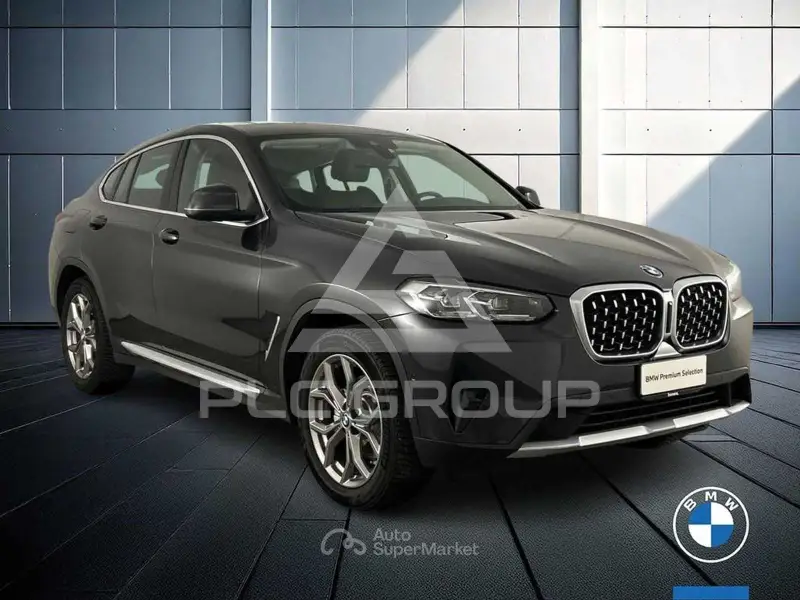 2022 BMW X4