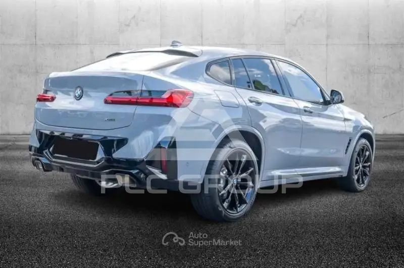 2022 BMW X4