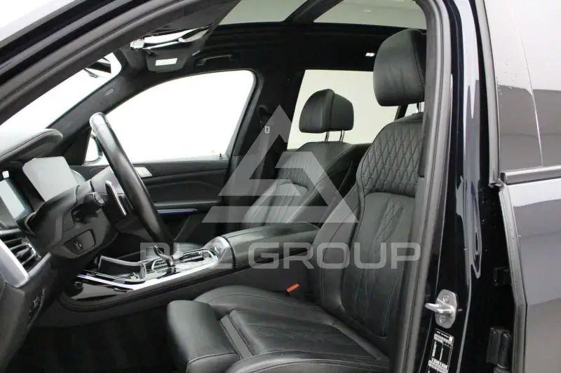 2022 BMW X7