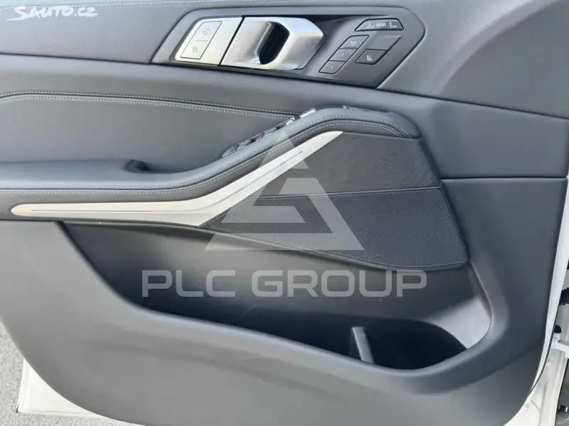 2022 BMW X7