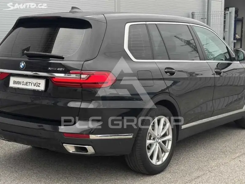 2022 BMW X7