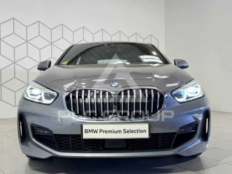 2022 BMW 120