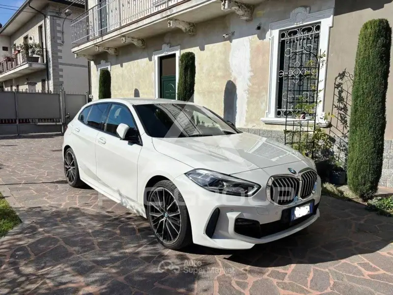 2022 BMW 120