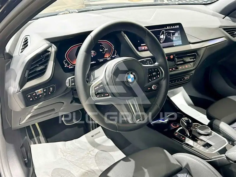 2022 BMW 120