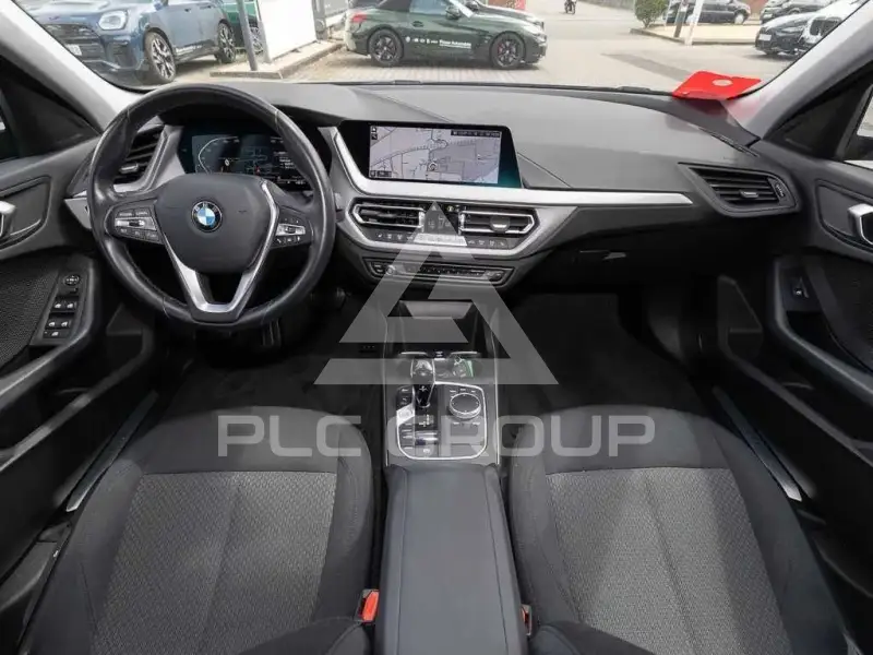 2022 BMW 120