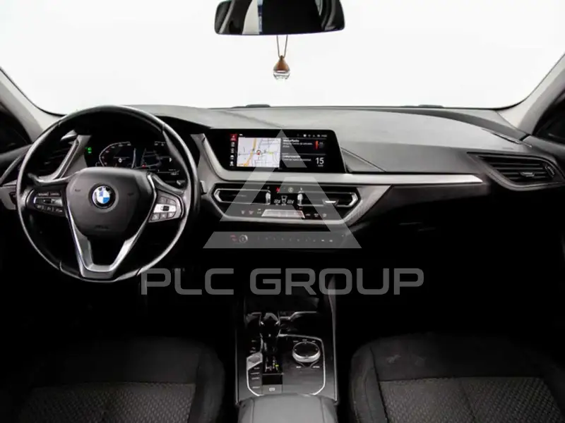 2022 BMW 120