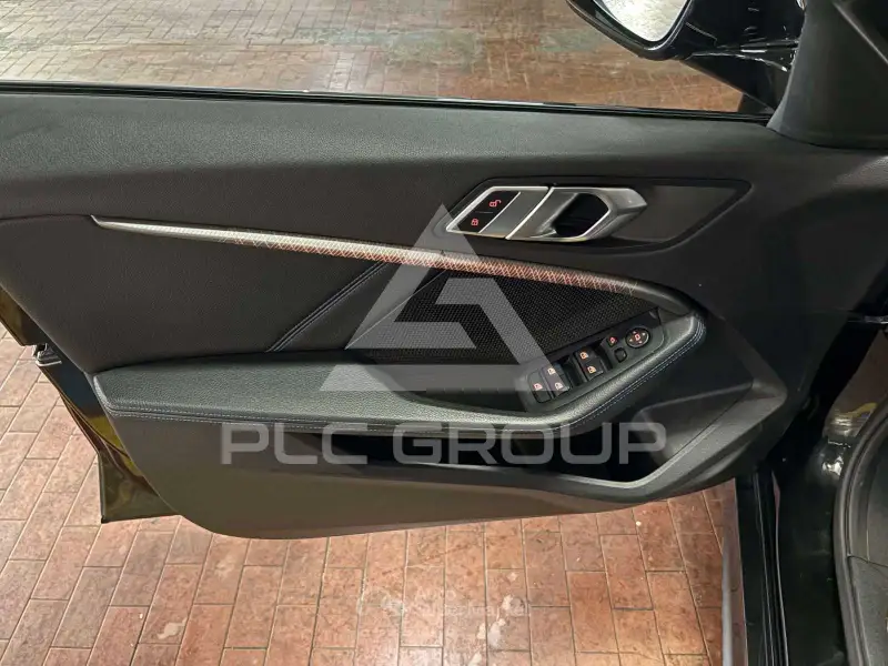 2022 BMW 120