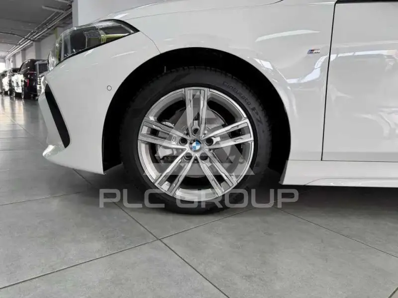 2022 BMW 120