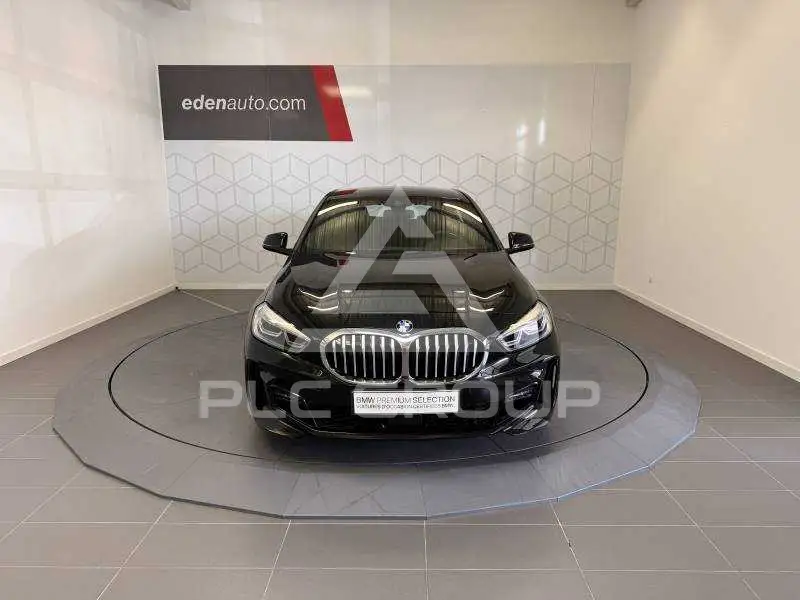 2022 BMW 120