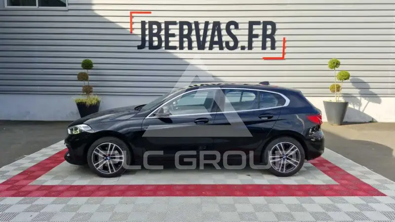 2022 BMW 120