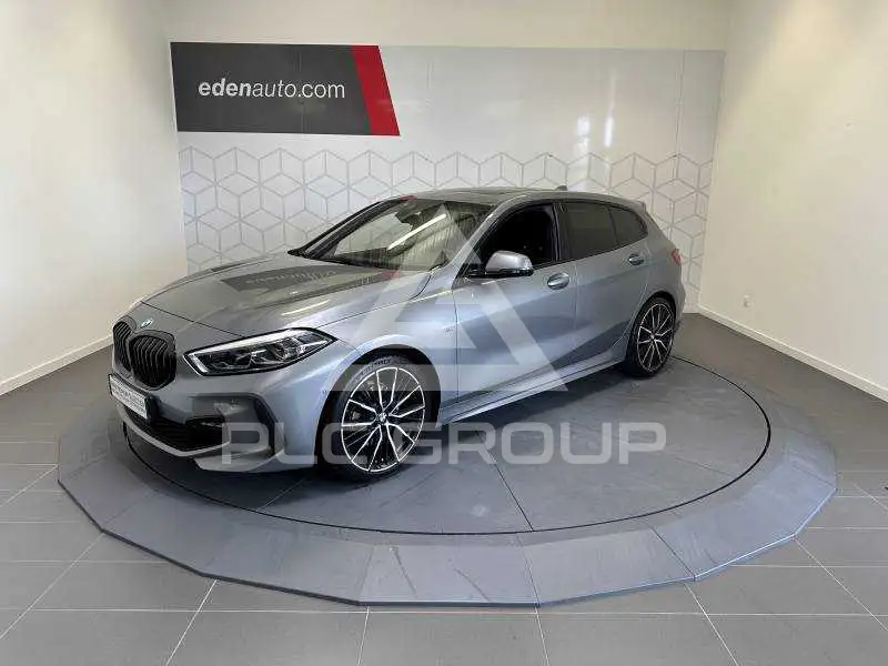 2022 BMW 120