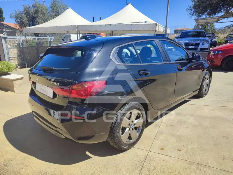 2022 BMW 120