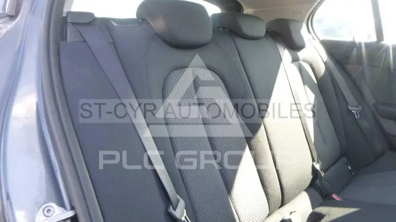 2022 BMW 120