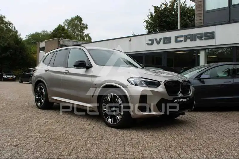 2022 BMW iX