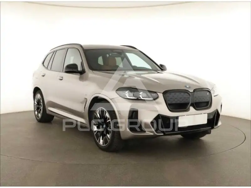 2022 BMW iX