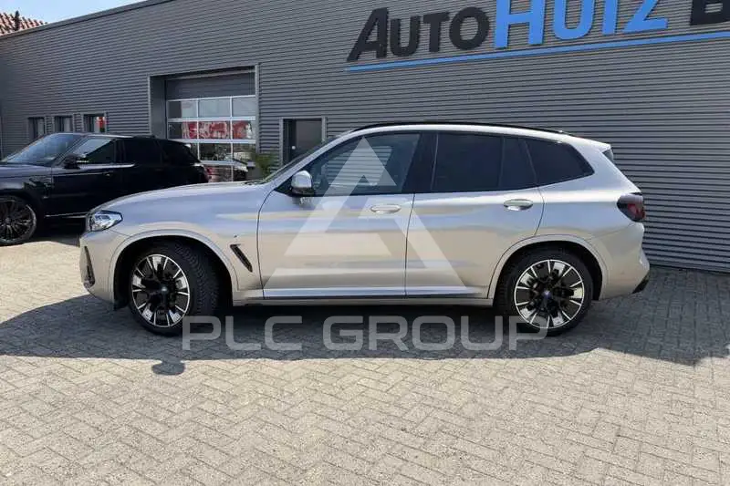 2022 BMW iX
