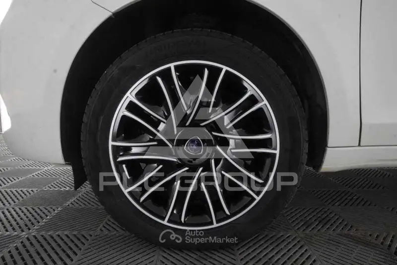 2022 Lancia YPSILON