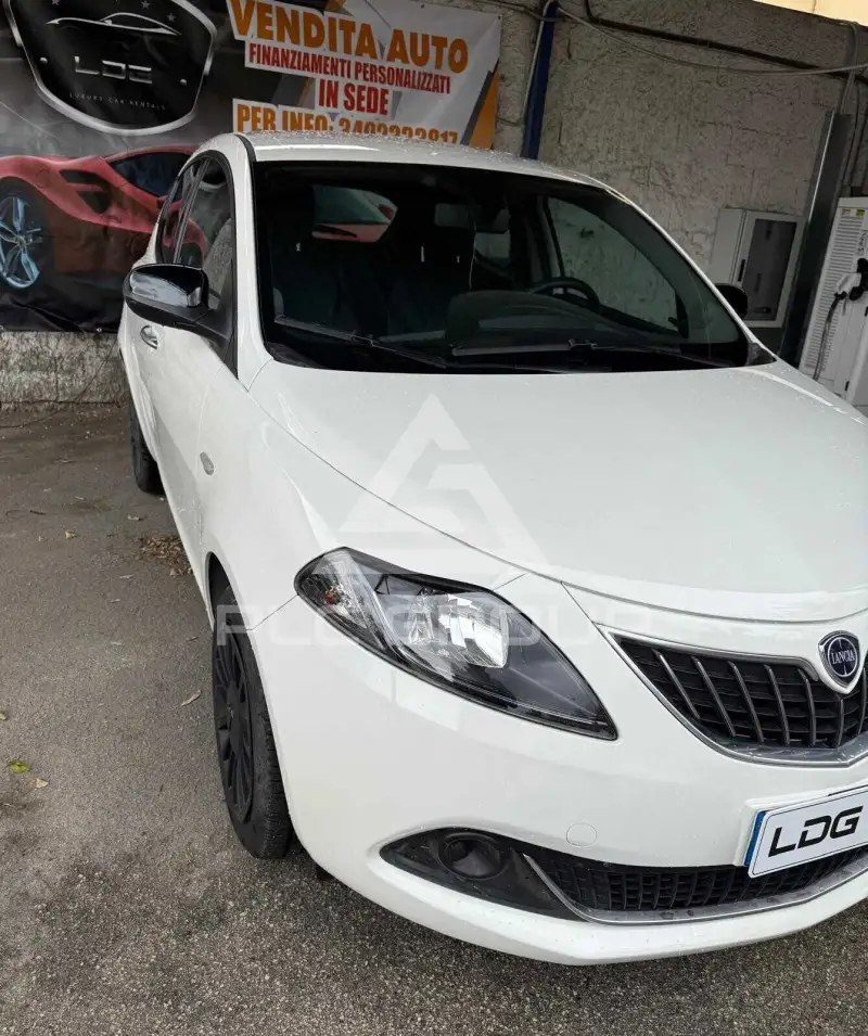 2022 Lancia YPSILON
