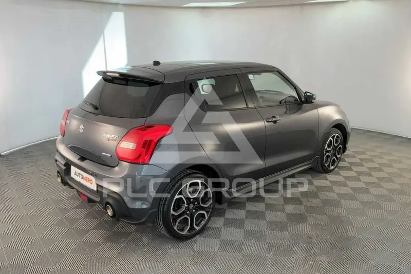 2022 Suzuki SWIFT
