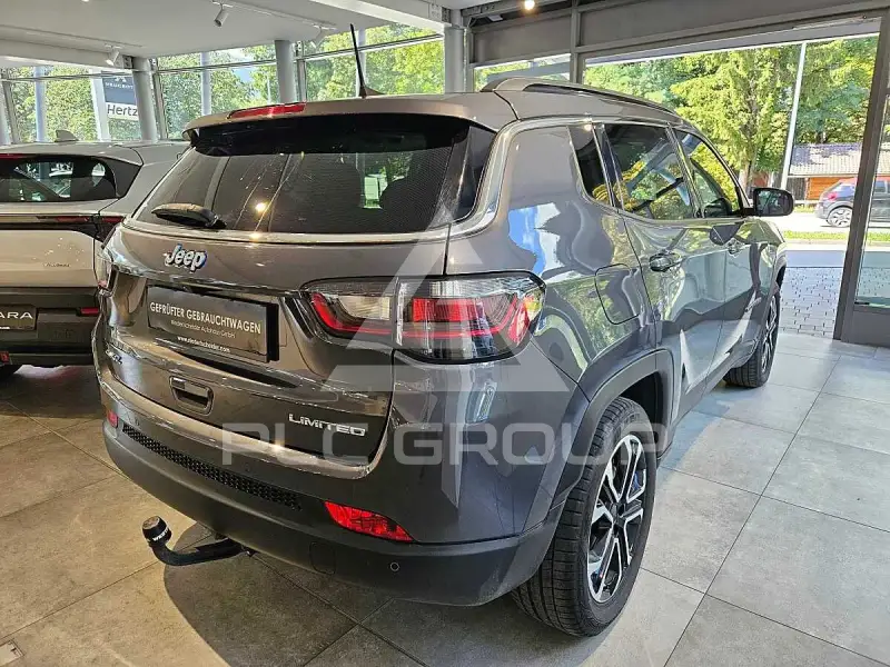 2022 Jeep COMPASS