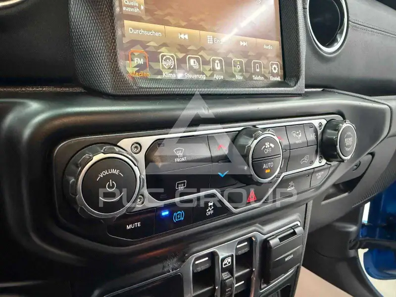 2022 Jeep WRANGLER