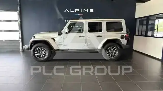 2022 Jeep WRANGLER