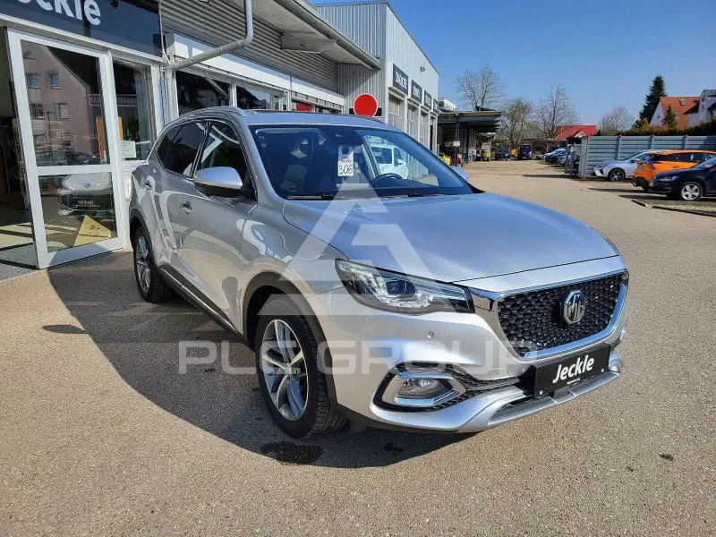 2022 MG HS