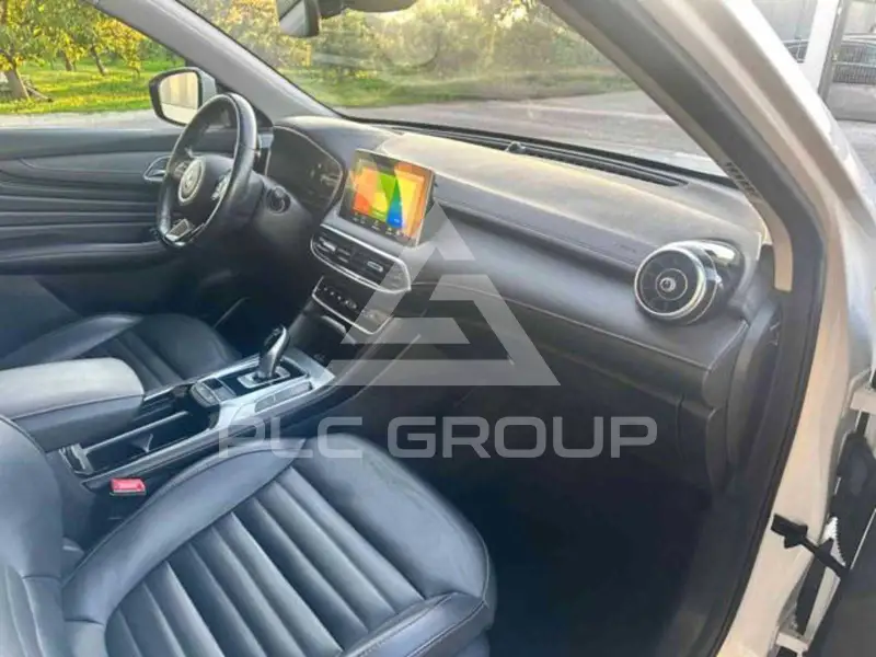 2022 MG HS