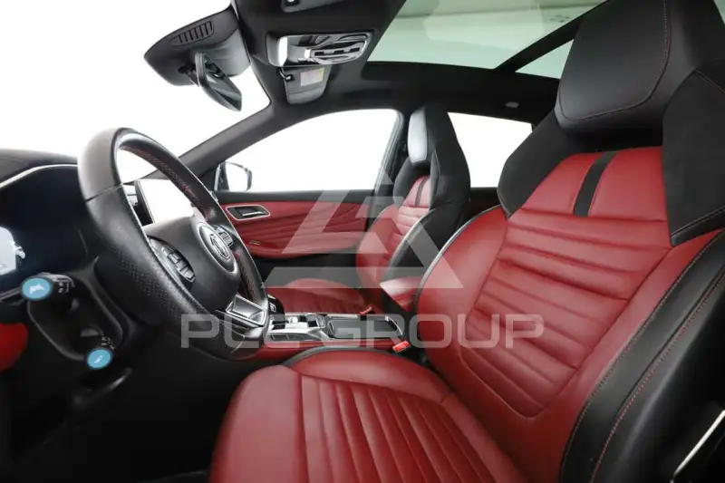 2022 MG HS