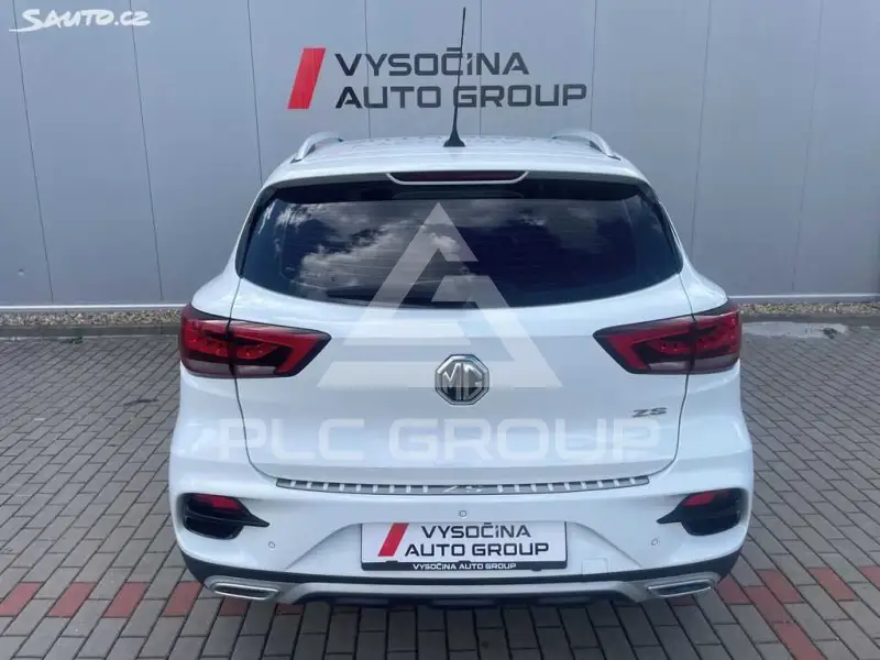 2022 MG ZS