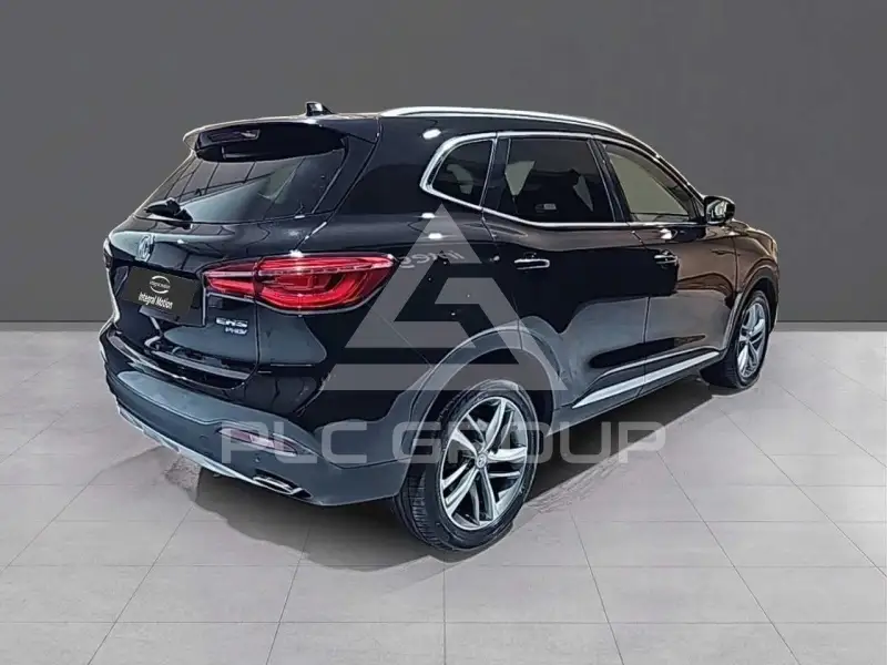 2022 MG Hs