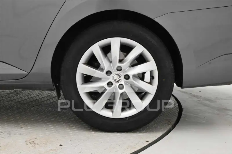 2022 Skoda Superb