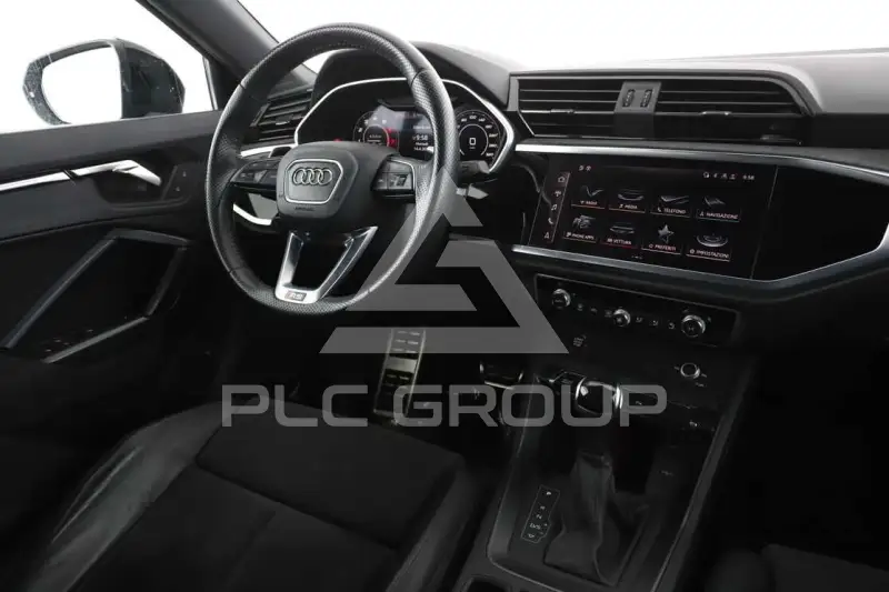 2022 Audi RSQ3