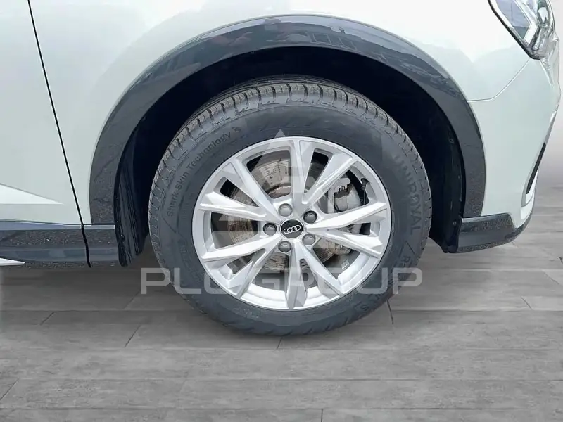 2022 Audi Q3