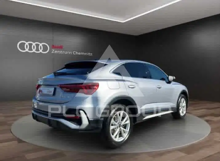 2022 Audi Q3