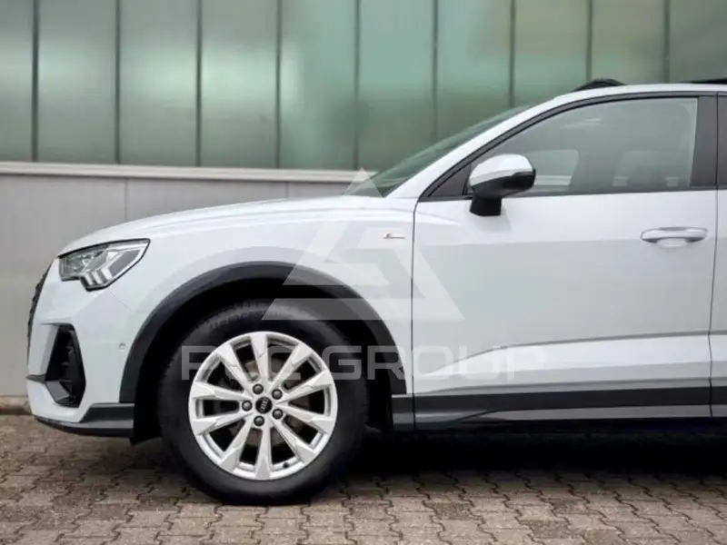 2022 Audi Q3